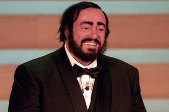 Pavarotti, oggi il grande tributo all'Arena di Verona: tutti gli ospiti Pavarotti, oggi il grande tributo all'Arena di Verona: tutti gli ospiti