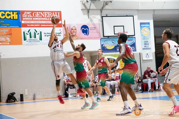 Findomo Pediacooph24 sconfitta all'over time dall'Oleggio Junior Basket Findomo Pediacooph24 sconfitta all'over time dall'Oleggio Junior Basket