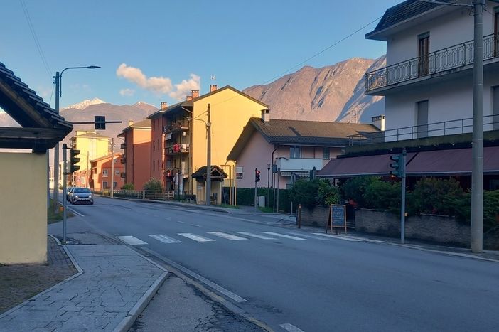 Ladri in azione al Villaggio: sono fuggiti dopo essere stati scoperti