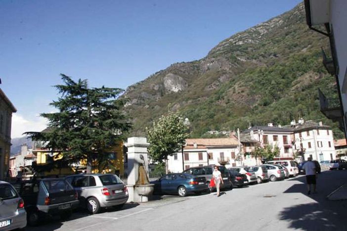 Premosello, serata tra fritto di lago e blues in attesa del Palio degli Asini