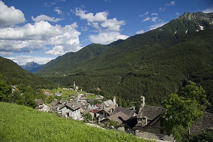 La Natività in un concorso con &quot;Ul presepi pisè bòl da Coiam&quot;
