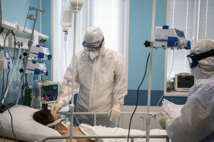 Fiaso e Anaao Assomed: &quot;Prudenza nel reintegro dei medici no vax&quot;