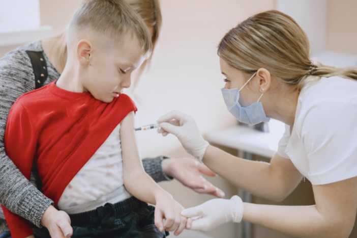 Vaccinazioni pediatriche: la Regione scrive ai genitori di bambini tra i 5 e gli 11 anni