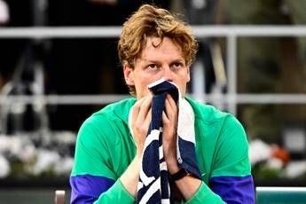 Sinner e i rimpianti: "Roland Garros straordinario, finale persa così fa male" Sinner e i rimpianti: "Roland Garros straordinario, finale persa così fa male"