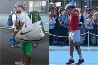 Alcaraz, infortunio superato? Carlos si allena a Tokyo Alcaraz, infortunio superato? Carlos si allena a Tokyo