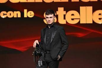 Ballando con le stelle, chi è Rosa Chemical: Sanremo, il bacio con Fedez e i problemi di salute Ballando con le stelle, chi è Rosa Chemical: Sanremo, il bacio con Fedez e i problemi di salute