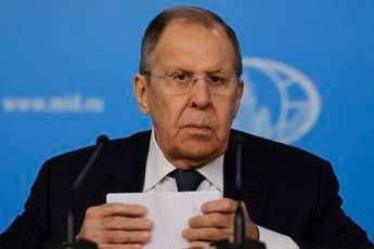 Italia-Russia, Lavrov: "Relazioni al punto più basso, ma chi vuole parlare con noi ci chiami"