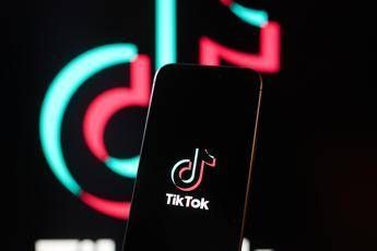 TikTok, accordo su cessione ramo Usa. Trump: "Felice di averla salvata". E ringrazia Xi