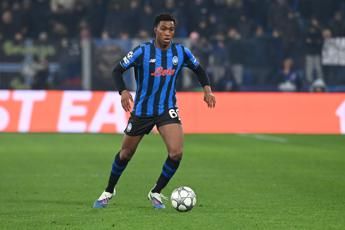 Como-Atalanta, espulso Ahanor e rigore nel recupero: episodi e proteste in Serie A