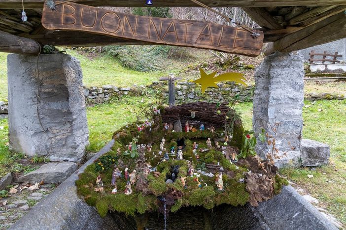 A Crodo l'11esima edizione di 'Presepi sull'acqua' A Crodo l'11esima edizione di 'Presepi sull'acqua'