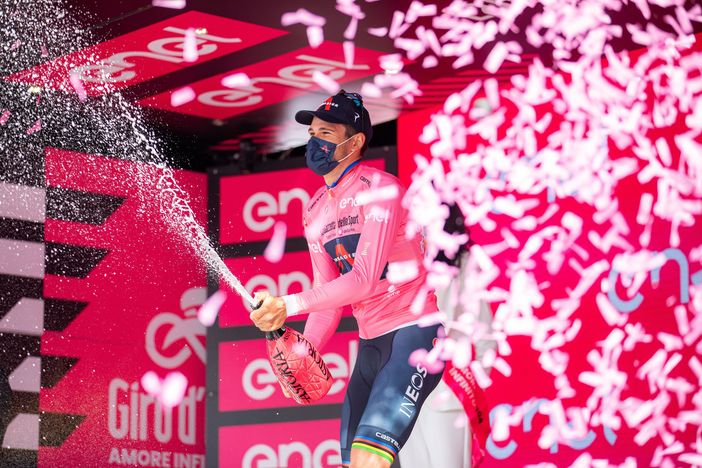 E' di Filippo Ganna la prima Maglia Rosa del Giro d'Italia 2021