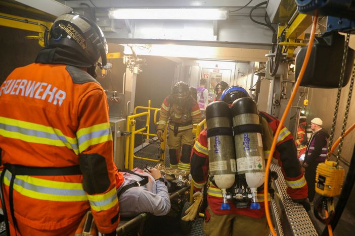 Alcuni momenti dell'esercitazione (foto Bls)