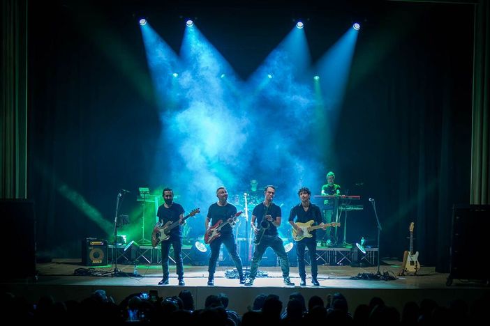 Una serata di musica al teatro La Fabbrica con un tributo ai Dire Straits