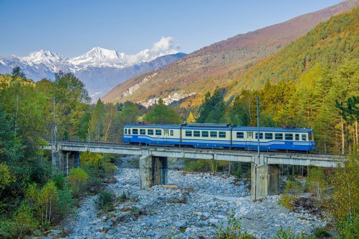 "Cantine a bordo": le eccellenze enogastronomiche del territorio sui treni della Vigezzina "Cantine a bordo": le eccellenze enogastronomiche del territorio sui treni della Vigezzina