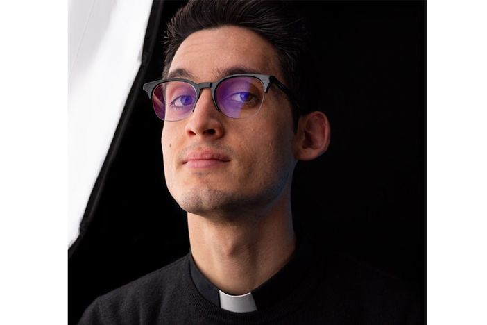 Don Alberto Ravagnani primo ospite di Konference, la nuova iniziativa dell'associazione Karma Don Alberto Ravagnani primo ospite di Konference, la nuova iniziativa dell'associazione Karma