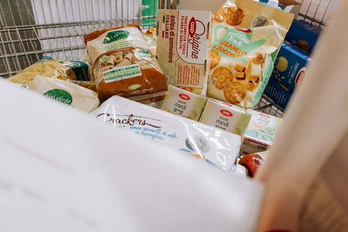 "Dona la spesa": torna la raccolta di generi alimentari per le famiglie in difficoltà "Dona la spesa": torna la raccolta di generi alimentari per le famiglie in difficoltà