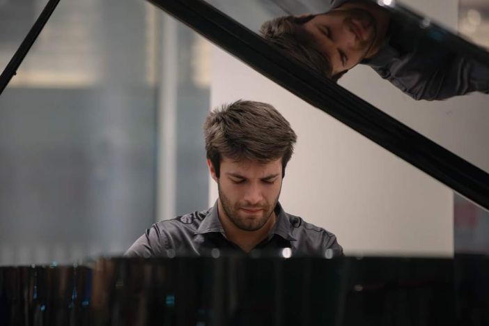 Amir Salhi in concerto a Roma e Napoli: due importanti appuntamenti per il pianista domese