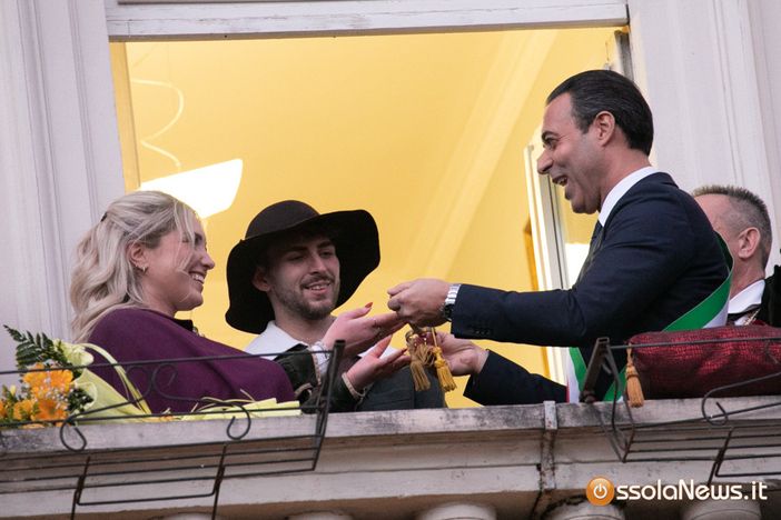 Al via il carnevale 2024, consegnate le chiavi della città a Togn e Cia FOTO E VIDEO