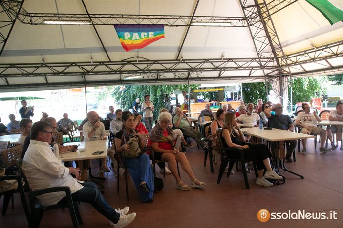 Primo fine settimana di festa e dibattiti alla festa della Lucciola FOTO