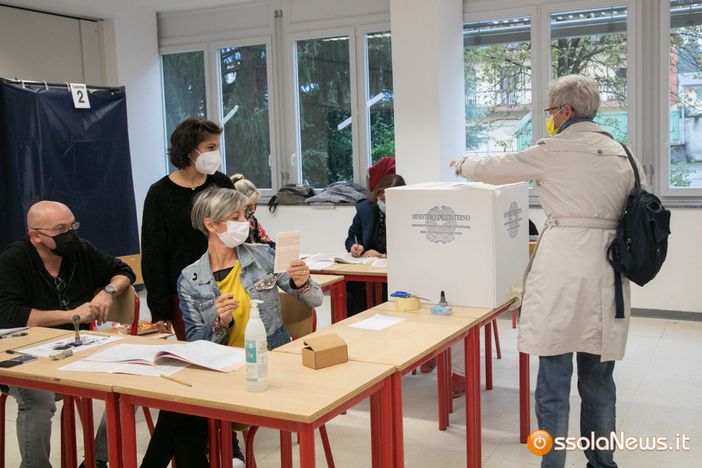 A Domo affluenza alle 12 sotto il 14% A Domo affluenza alle 12 sotto il 14%