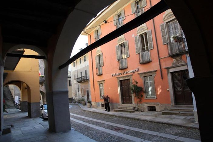 Vogogna, musica unplugged per la notte romantica dei Borghi più belli d’Italia