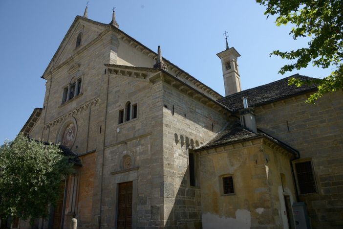 Don Luciano Mantovani lascia la parrocchia di Montecrestese dopo quasi mezzo secolo Don Luciano Mantovani lascia la parrocchia di Montecrestese dopo quasi mezzo secolo