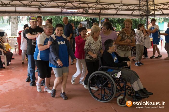 Alla Lucciola la giornata della solidarietà Alla Lucciola la giornata della solidarietà