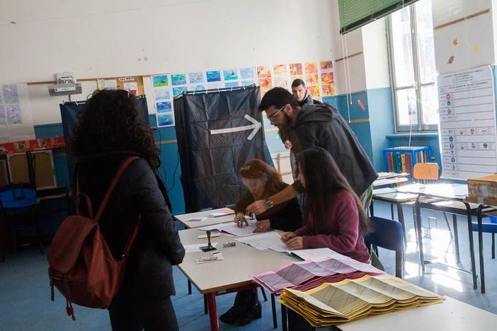 Elezioni, niente green pass per entrare nei seggi