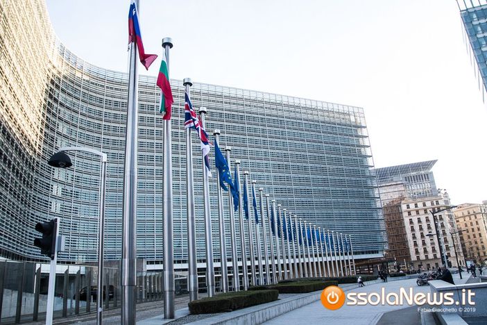 Online anche il sito web per far conoscere la Unione Europea nella nostra regione Online anche il sito web per far conoscere la Unione Europea nella nostra regione