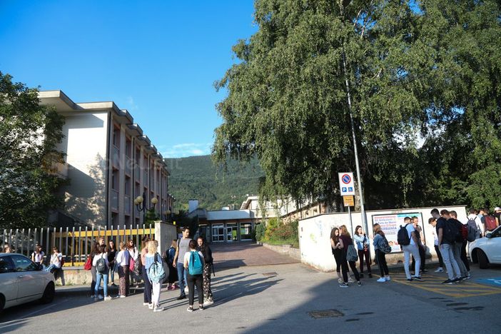 Lezione di droni al liceo Spezia di Domodossola