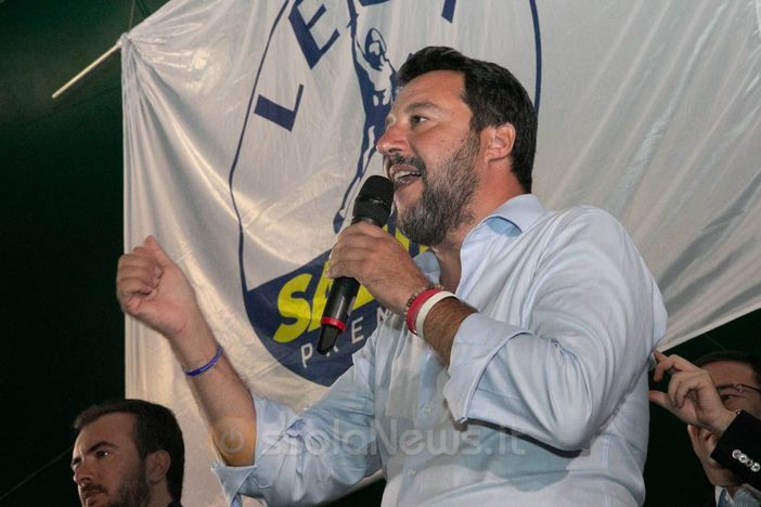 “Minacce a Valditara e Salvini, dalle sinistre neanche un gemito di biasimo”