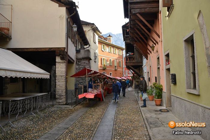 Ai mercatini di Domodossola anche la Piazza della Solidarietà