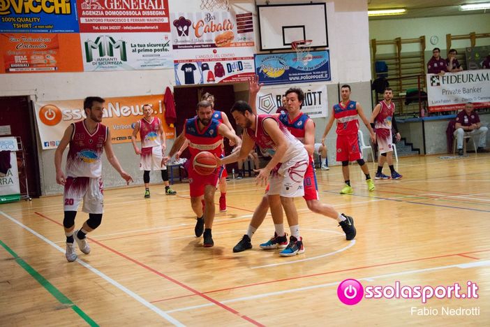 Basket, la Cestistica al PalaRaccagni per la sfida col Trecate Basket, la Cestistica al PalaRaccagni per la sfida col Trecate