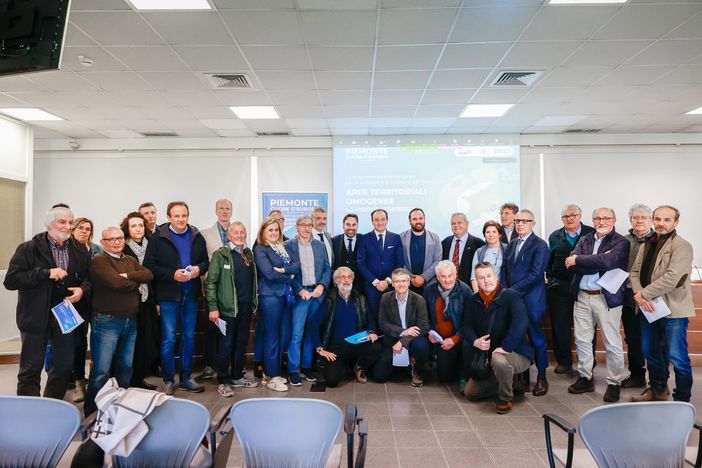 La Regione stanzia 8,4 milioni di euro a favore dei comuni del Vco La Regione stanzia 8,4 milioni di euro a favore dei comuni del Vco