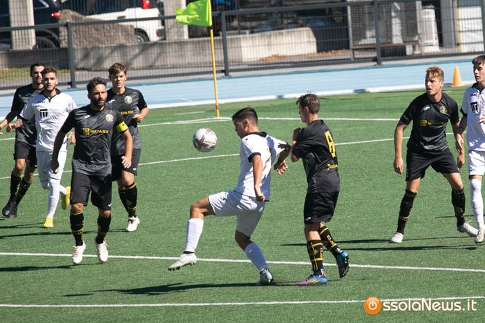 La Juve Domo battuta in casa dal Bulè Bellinzago FOTO La Juve Domo battuta in casa dal Bulè Bellinzago FOTO