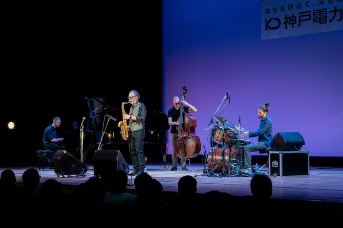 Nuovo appuntamento con Oxilia: concerto jazz con Roberto Mattei Nuovo appuntamento con Oxilia: concerto jazz con Roberto Mattei