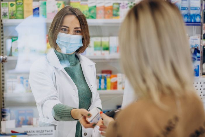 Nelle farmacie piemontesi si potranno prenotare i servizi ambulatoriali e ritirare referti ed esami Nelle farmacie piemontesi si potranno prenotare i servizi ambulatoriali e ritirare referti ed esami