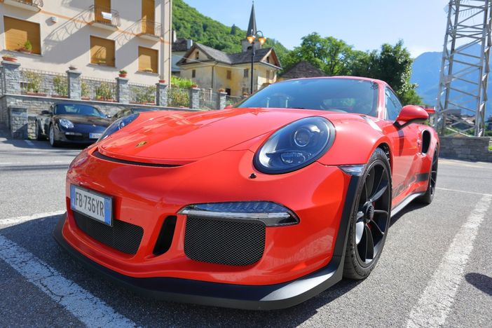 Terza edizione per il raduno italo-svizzero di Porsche