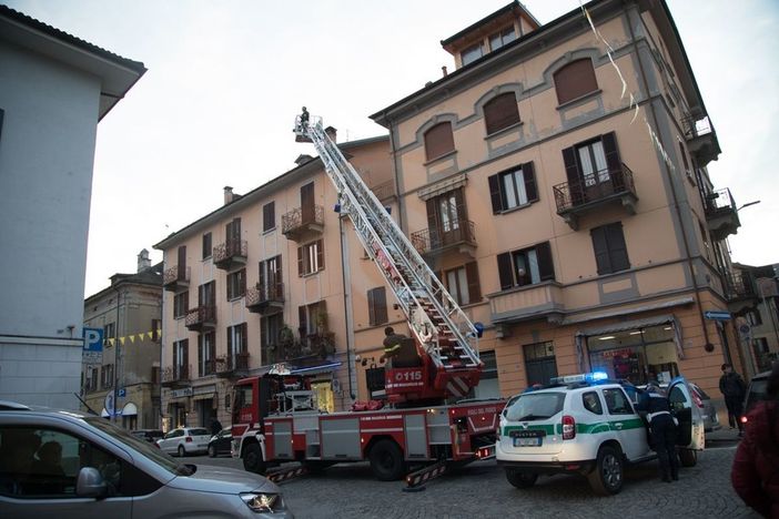 L’autoscala dei vigili del fuoco è ritornata a Domodossola