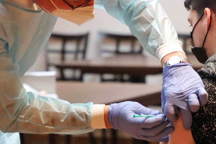 Oltre 12mila piemontesi vaccinati domenica