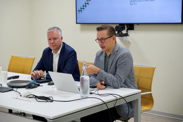 Presidente Emanuele Terzoli e ad Daniele Barbone Presidente Emanuele Terzoli e ad Daniele Barbone