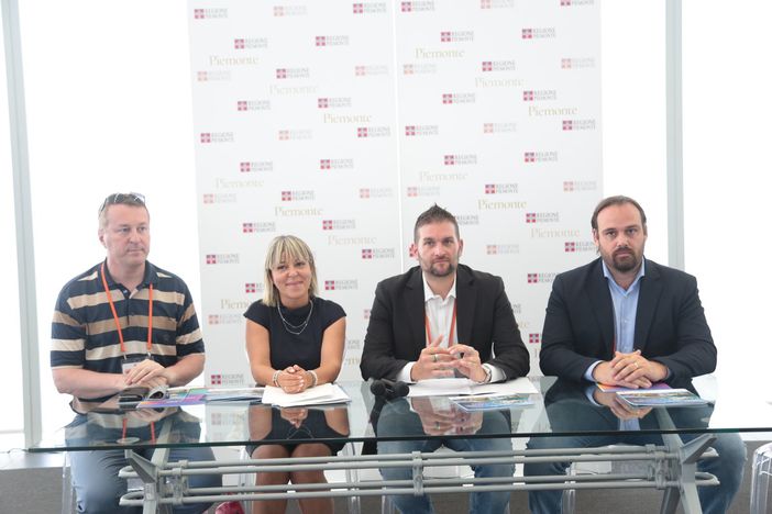 Luci, colori e emozioni a filo di lago con “Baveno e Feriolo d’Incanto” VIDEO