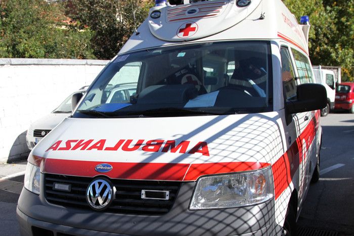 Tragedia a Domo, 35enne trovato morto in casa Tragedia a Domo, 35enne trovato morto in casa