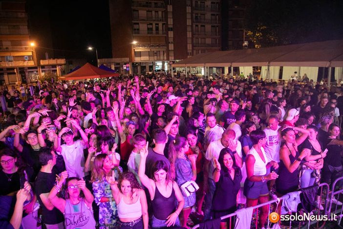 Via a San Bartolomeo: Villa Summer Party con dj Molella Via a San Bartolomeo: Villa Summer Party con dj Molella