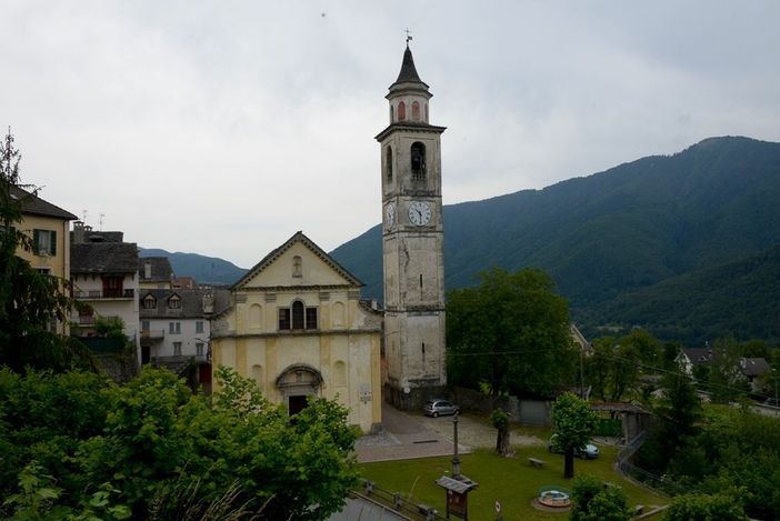“In latino o italiano poco importa: ennesima soppressione di una Messa e chiusura di una chiesa di montagna” “In latino o italiano poco importa: ennesima soppressione di una Messa e chiusura di una chiesa di montagna”