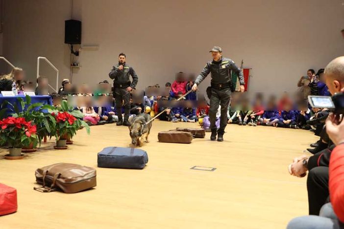 Lotta alle mafie, l'importanza di non girarsi dall'altra parte    FOTO