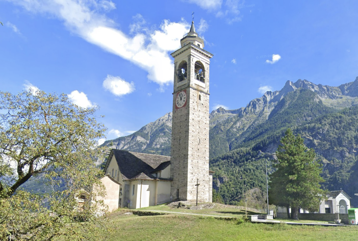 Premia, la Befana arriva dal campanile Premia, la Befana arriva dal campanile