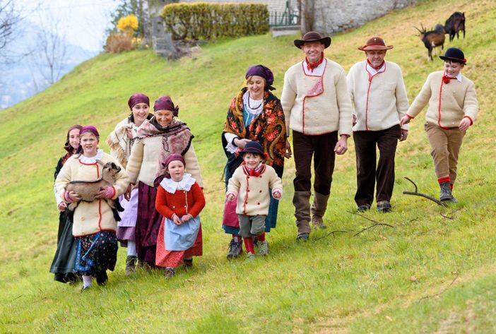 Festa a Santa Maria Maggiore per il Weekend del Folklore