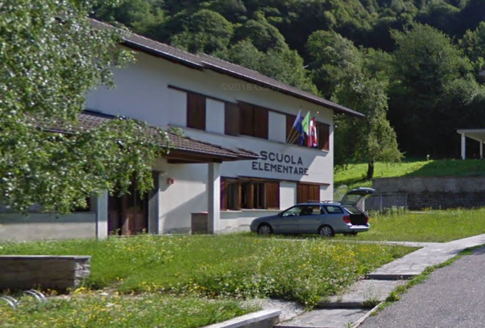 "Sette positivi su 3300 abitanti e voi ci mettete in Dad?". Dalle Valli Antigorio e Formazza si alza la protesta "Sette positivi su 3300 abitanti e voi ci mettete in Dad?". Dalle Valli Antigorio e Formazza si alza la protesta