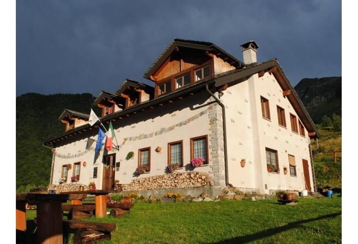 Riapre il rifugio di Parpinasca Riapre il rifugio di Parpinasca